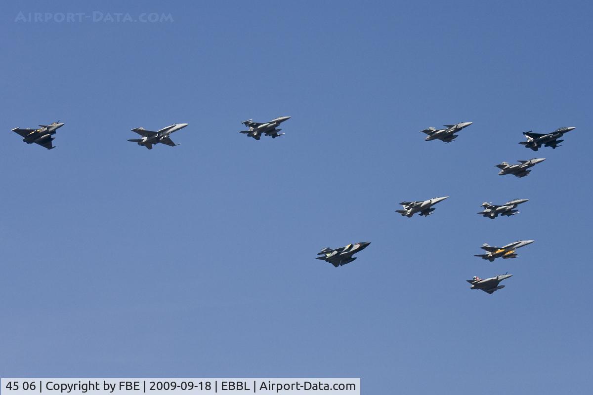 45 06, Panavia Tornado IDS C/N 518/GS159/4206, Fly-by of the 