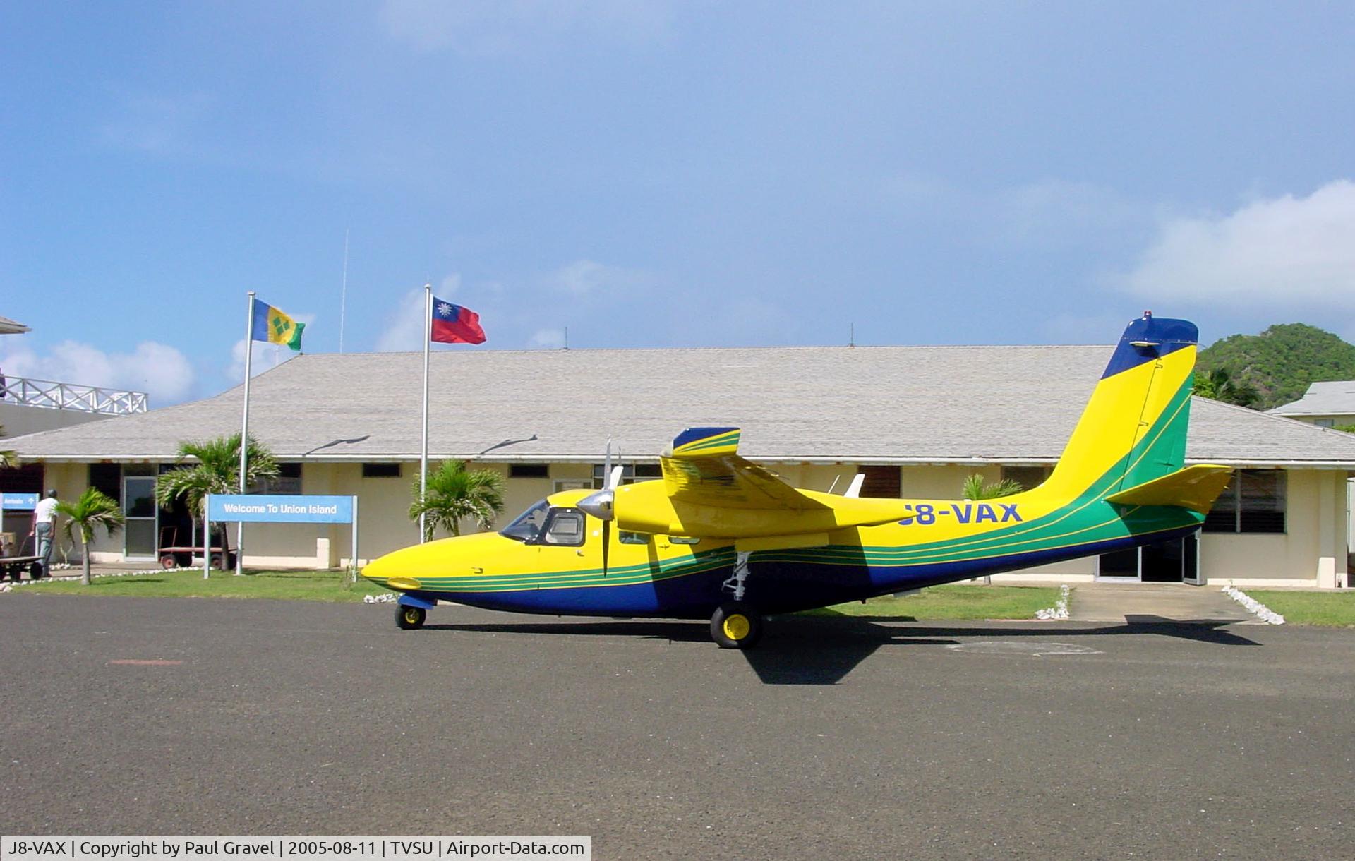 J8-VAX, Aero Commander 500S Shrike Commander Shrike Commander C/N 1869, SVG Air Shrike Commander