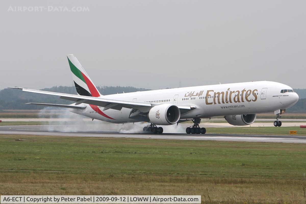 A6-ECT, 2009 Boeing 777-31H/ER C/N 35591, VIE09