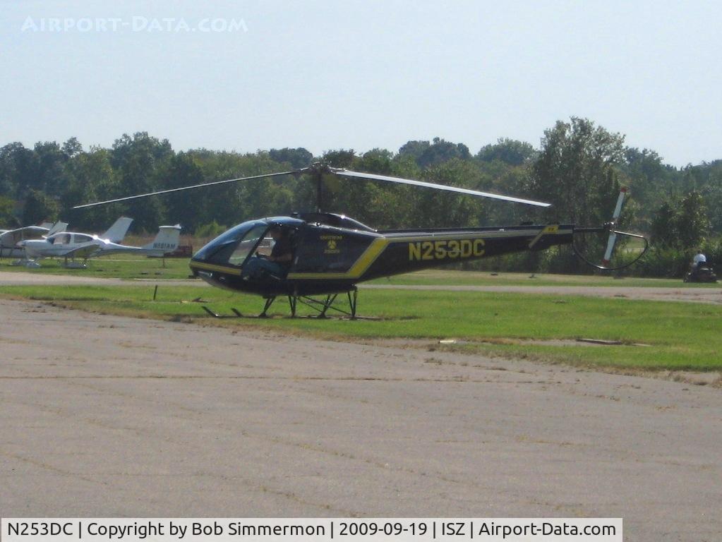 N253DC, Enstrom 280FX Shark C/N 2053, On the ramp at Cincinnati Blue Ash