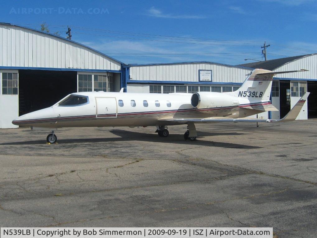 N539LB, 1993 Learjet Inc 31A C/N 078, On the ramp at Cincinnati Blue Ash