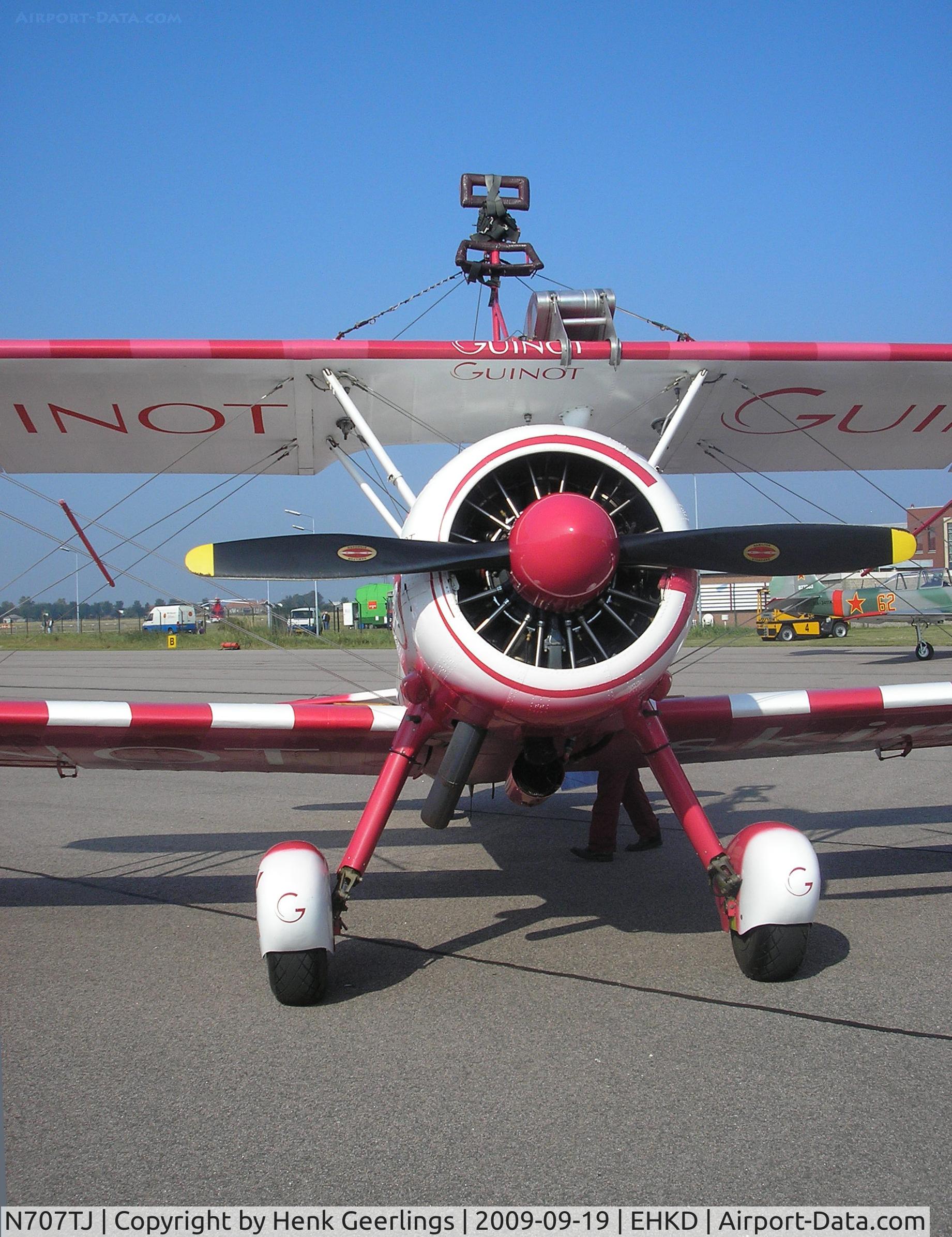 N707TJ, 1943 Boeing A75N1(PT17) C/N 75-950, Guinot Wing Walkers. Heldair Air Show