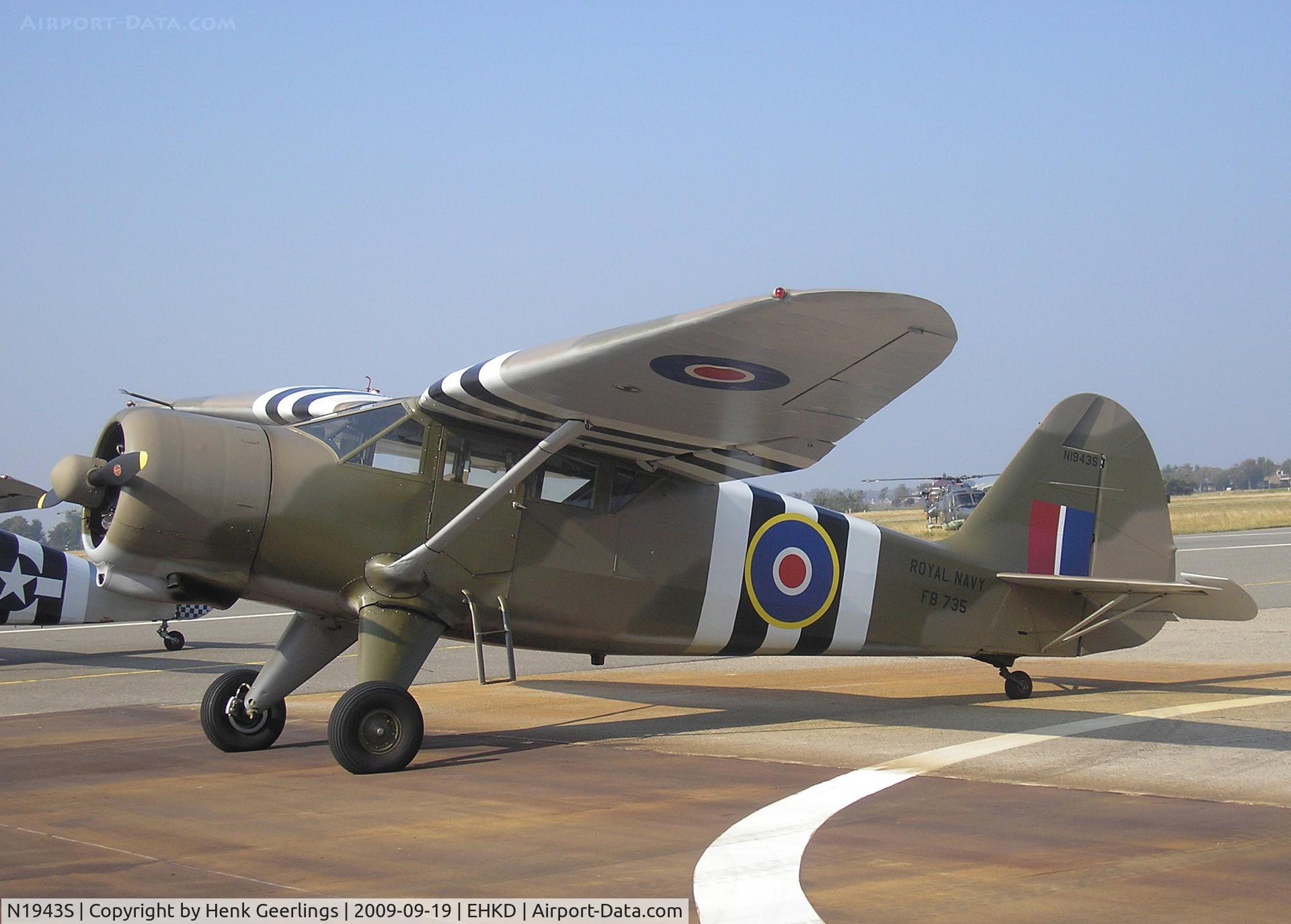 N1943S, 1943 Stinson V77 Reliant C/N 77-463, cs Royal Navy FB735 : Heldair Show Maritiem , Den Helder  19 sep 2009