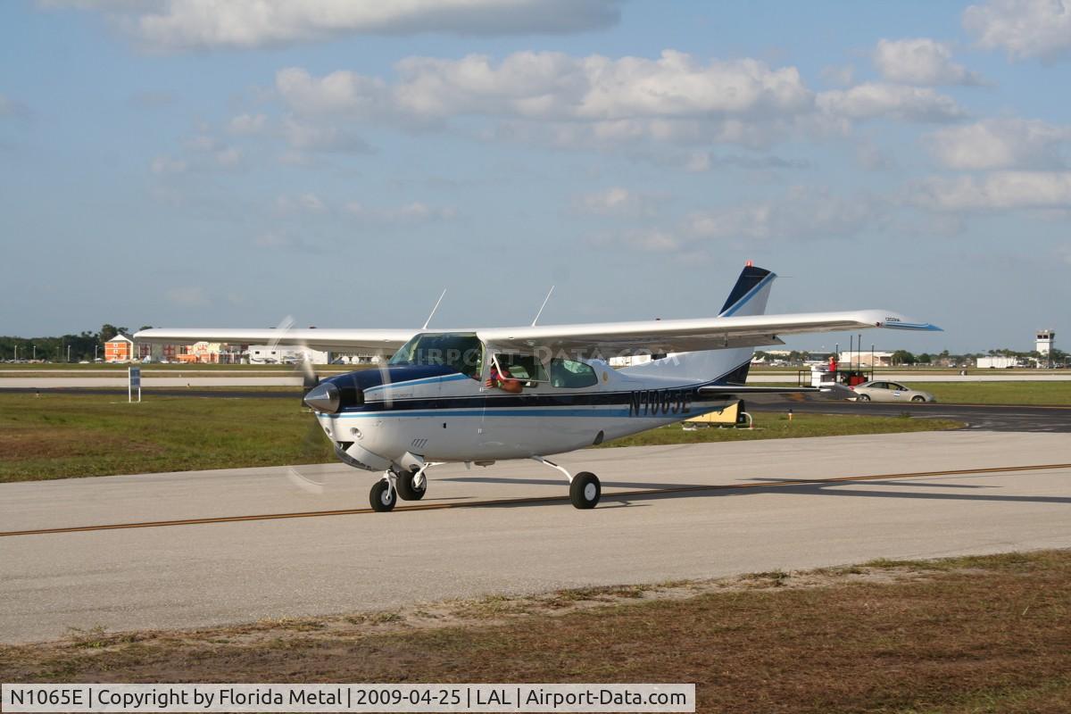 N1065E, Cessna 210N Centurion C/N 21063521, Cessna 210N