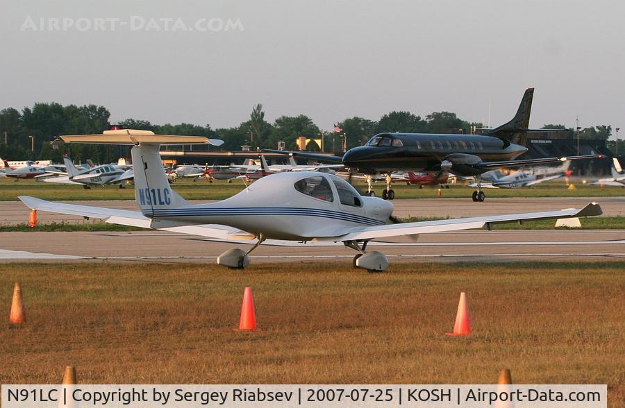 N91LC, 2005 Diamond DA-40F Diamond Star C/N 40.FC002, EAA AirVenture 2007