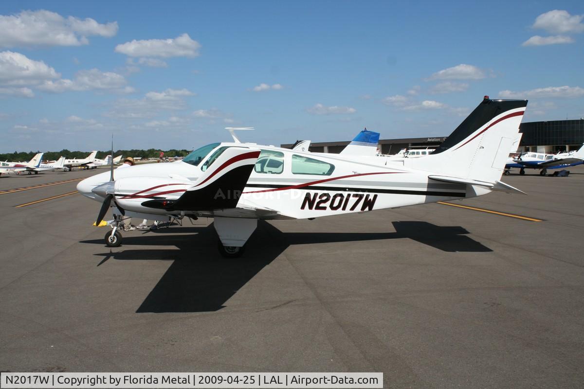 N2017W, 1965 Beech C55 Baron (95-C55) C/N TE-12, Beech C55