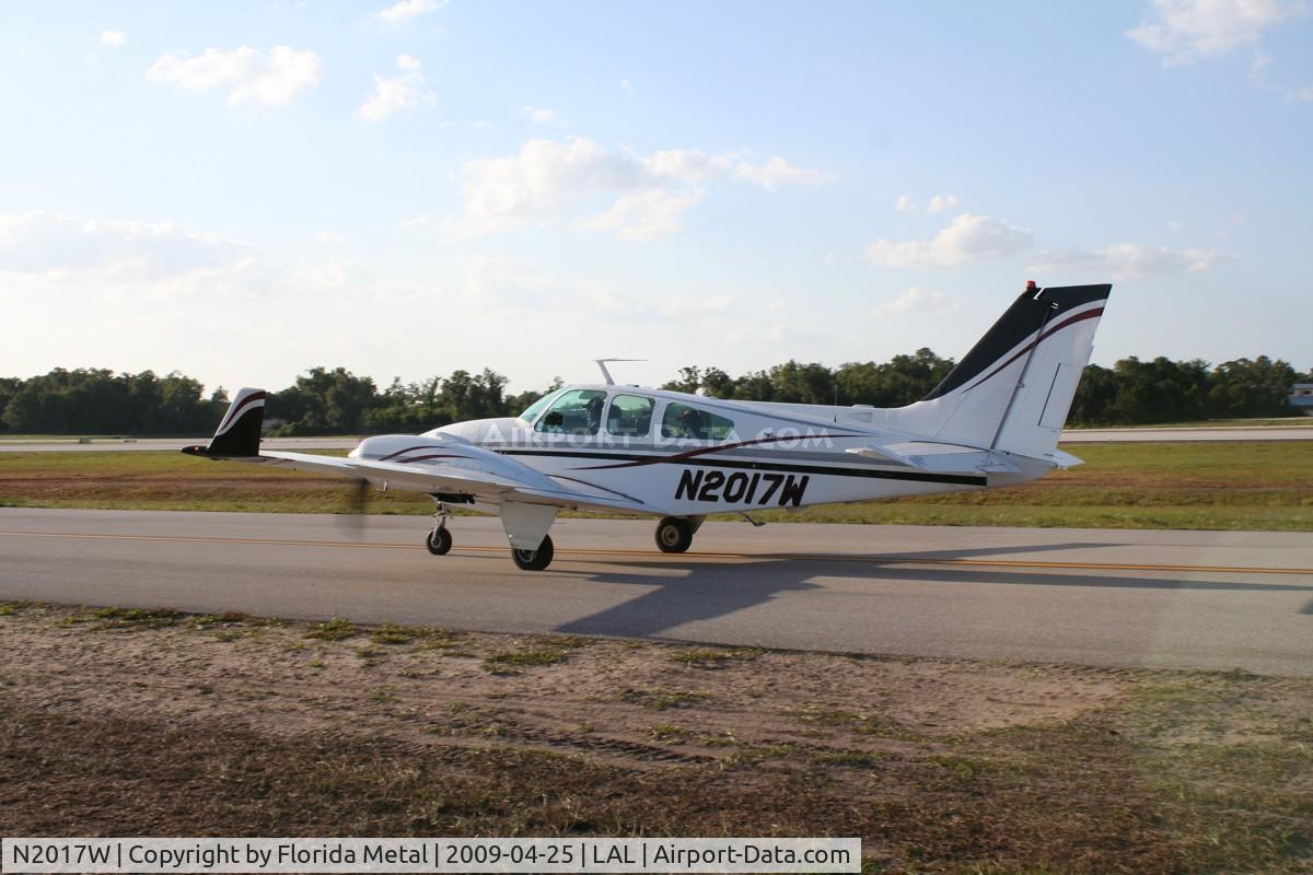 N2017W, 1965 Beech C55 Baron (95-C55) C/N TE-12, Beech 55