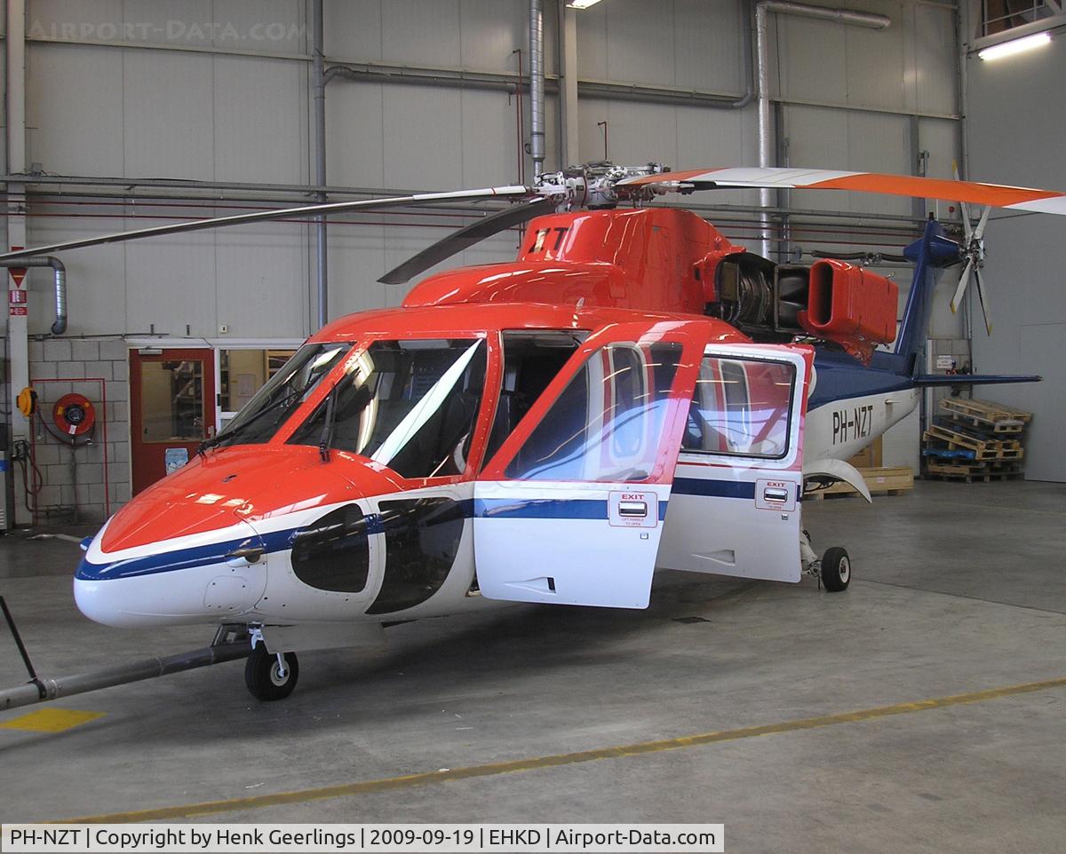 PH-NZT, Sikorsky S-76B C/N 760326, CHC Helicopters ; Heldair Show Maritiem , Den Helder  19 sep 2009