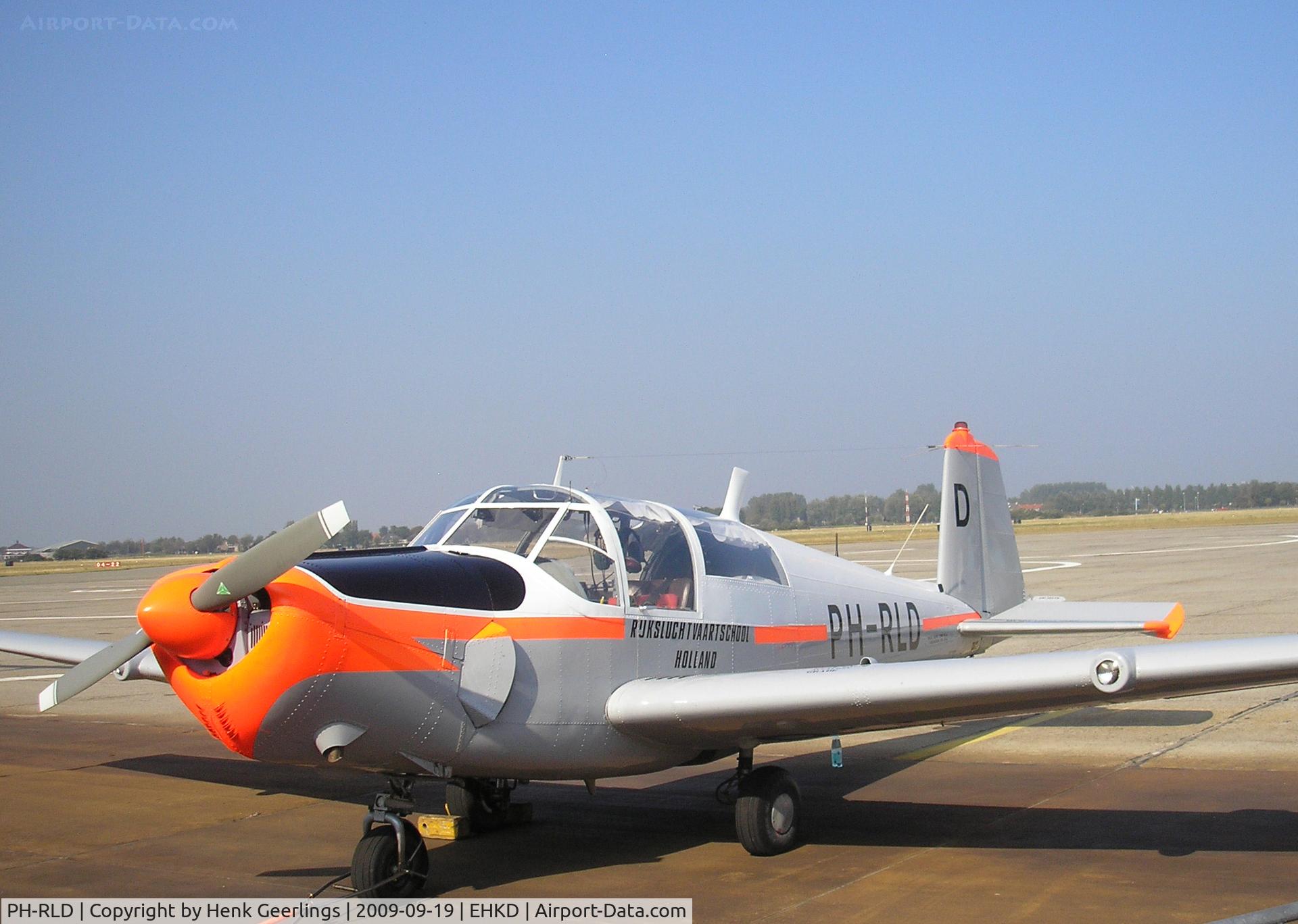 PH-RLD, 1959 Saab 91D Safir C/N 91-370, cs Rijksluchtvaartschool Holland ; Heldair Show Maritiem , Den Helder  19 sep 2009
