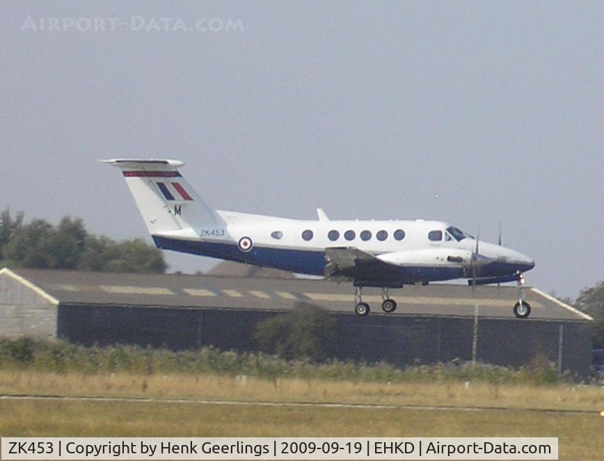 ZK453, 2003 Raytheon B200 King Air C/N BB-1833, RAF ; Heldair Show Maritiem , Den Helder  19 sep 2009