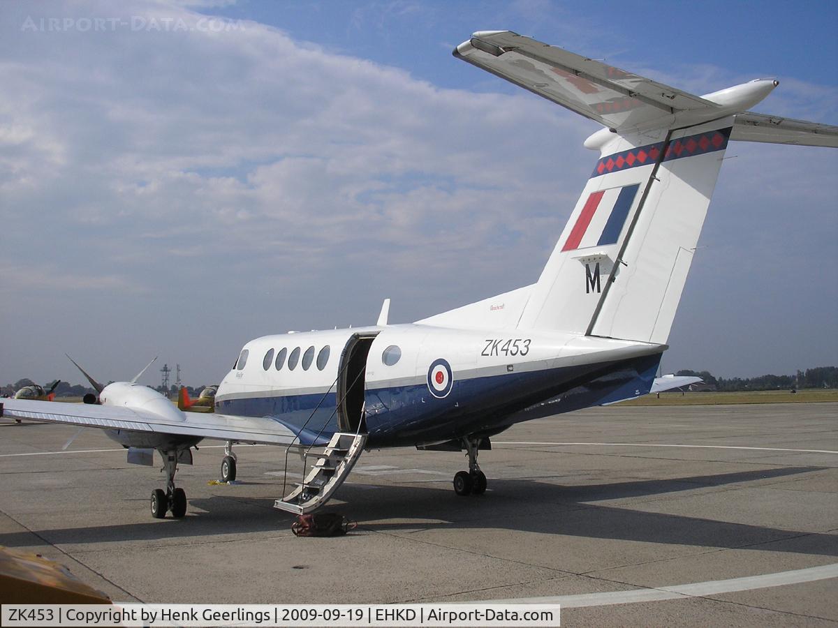 ZK453, 2003 Raytheon B200 King Air C/N BB-1833, RAF ; Heldair Show Maritiem , Den Helder  19 sep 2009