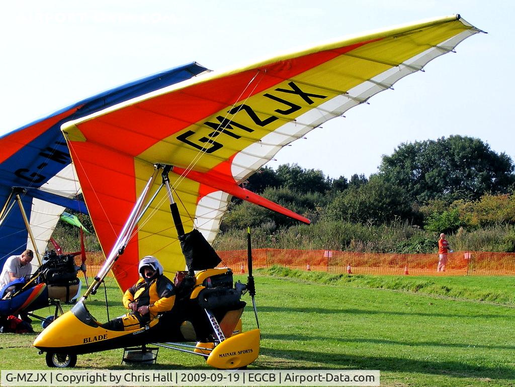 G-MZJX, 1998 Mainair Blade C/N 1139-0198-7-W942, Barton Fly-in and Open Day