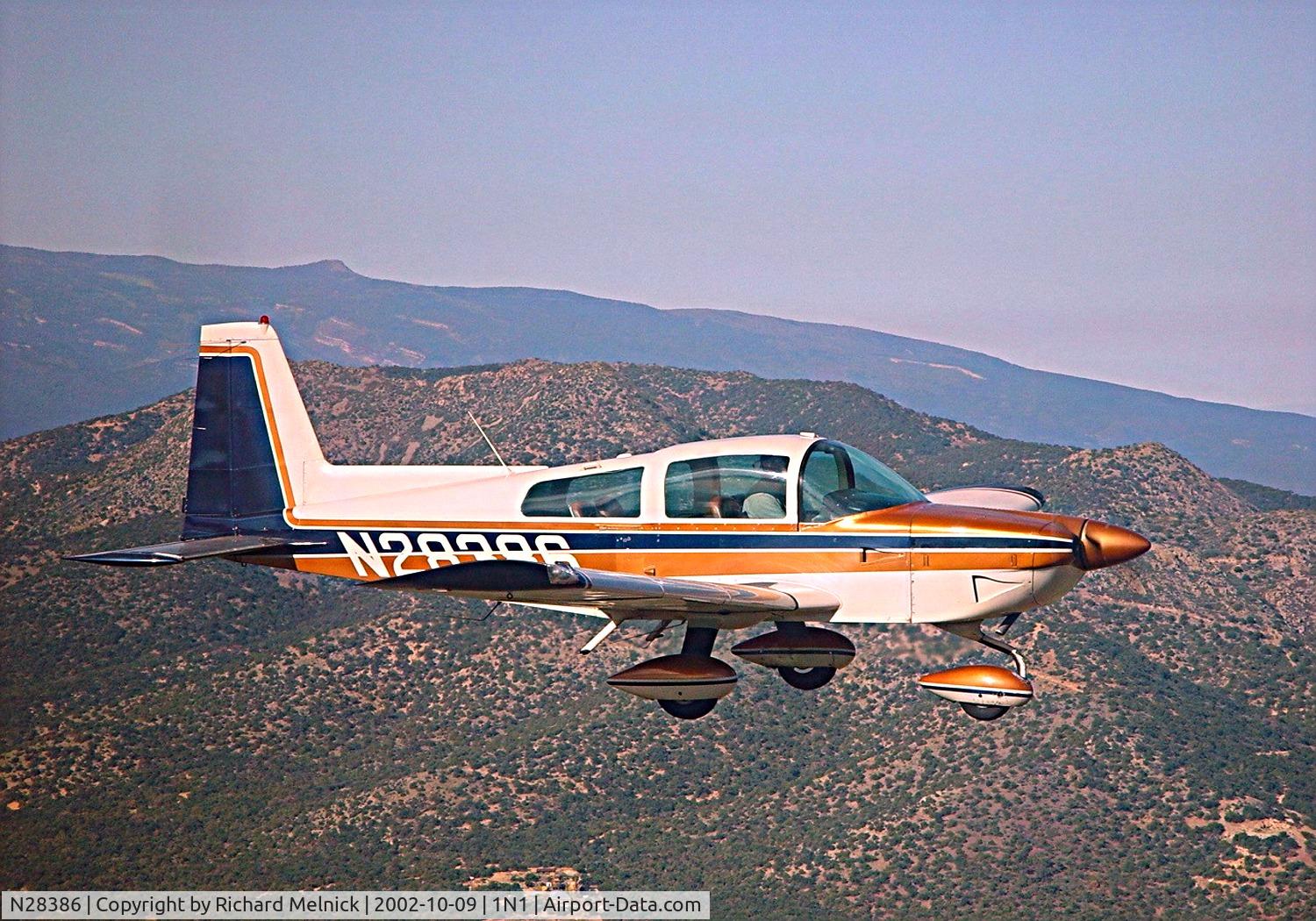 N28386, 1977 Grumman American AA-5B Tiger C/N AA5B0584, N28386 inflight near Edgewood NM