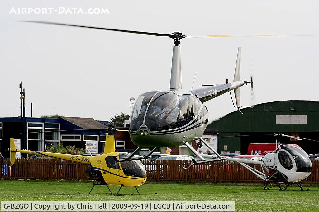 G-BZGO, 2000 Robinson R44 Astro C/N 0757, Barton Fly-in and Open Day