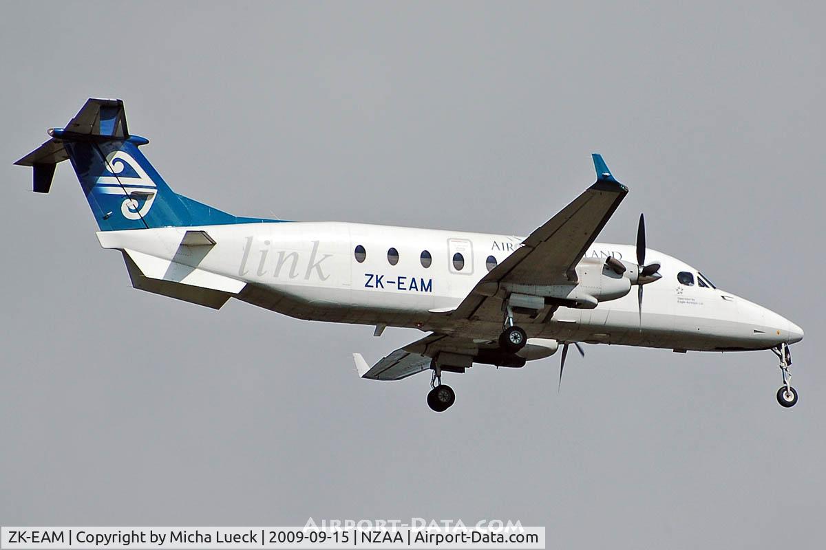 ZK-EAM, 2002 Beech 1900D C/N UE-436, At Auckland
