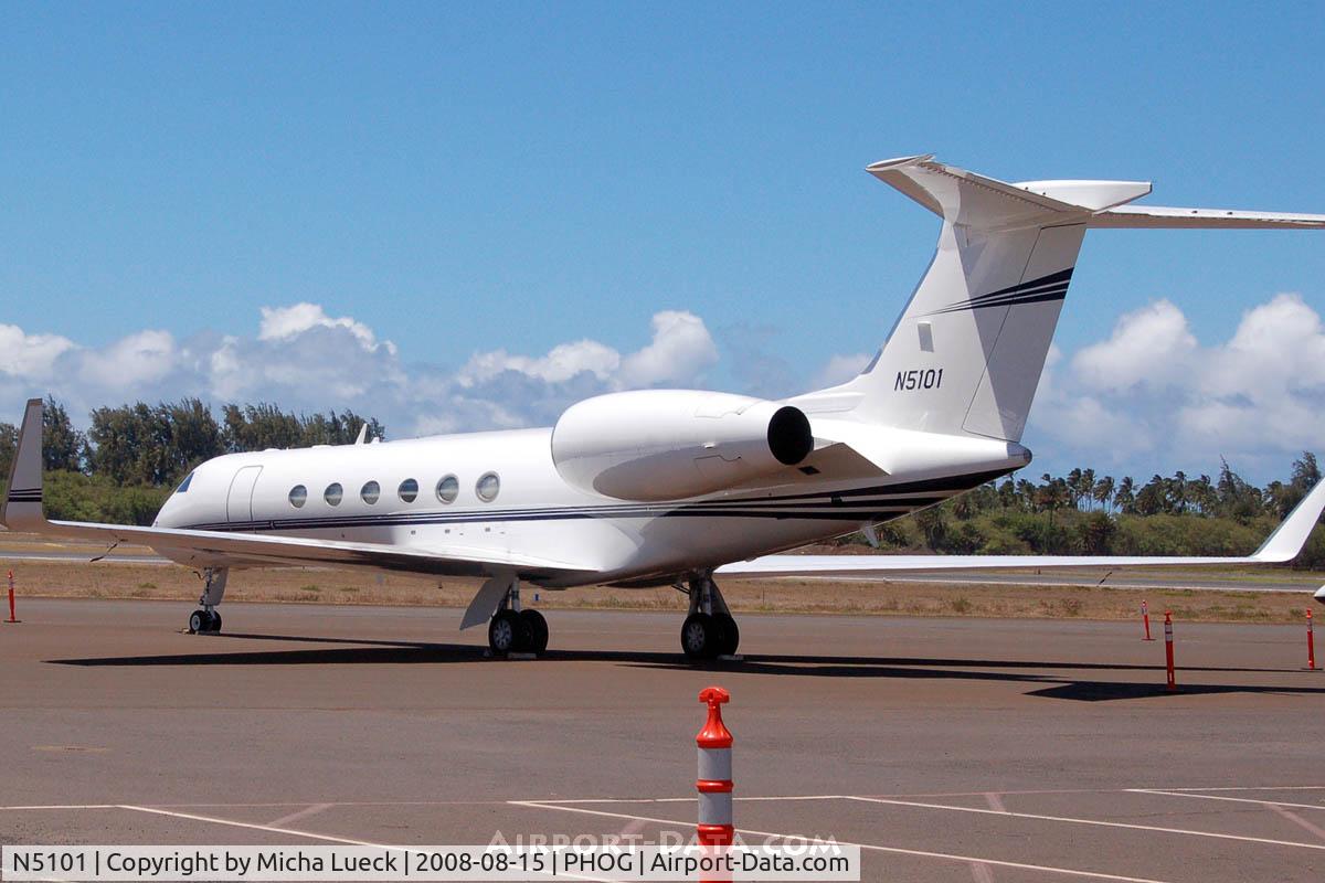 N5101, 1998 Gulfstream Aerospace G-V C/N 550, At Maui