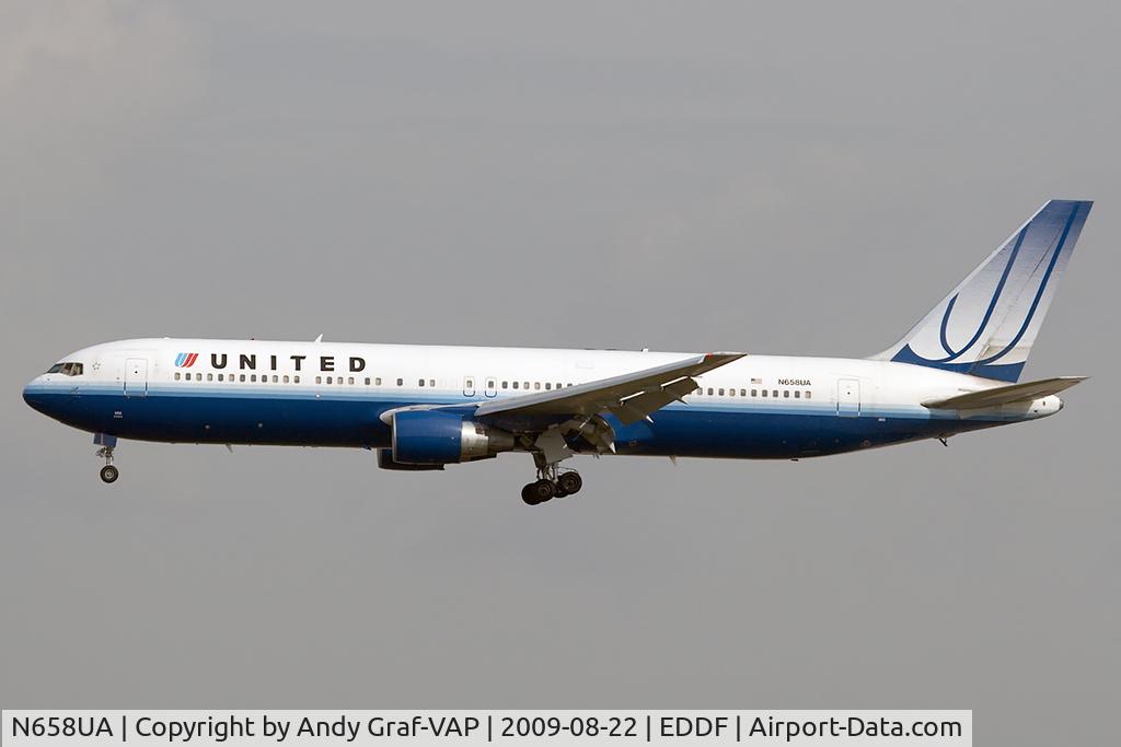 N658UA, 1993 Boeing 767-322 C/N 27113, United Airlines 767-300