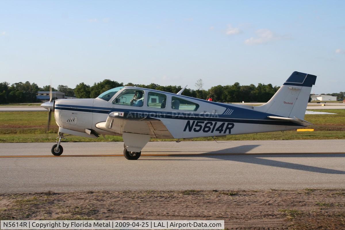 N5614R, Beech F33A Bonanza C/N CE-1414, Beech F33A
