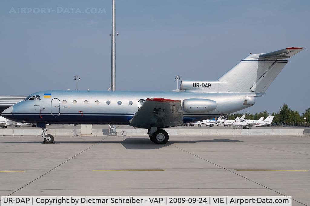UR-DAP, 1975 Yakovlev Yak-40 C/N 9521241, Aerocharter Yakovlev 40