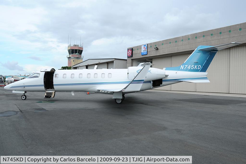 N745KD, Learjet 45 C/N 384, Kilo Delta waiting for passengers at the Million Air FBO.