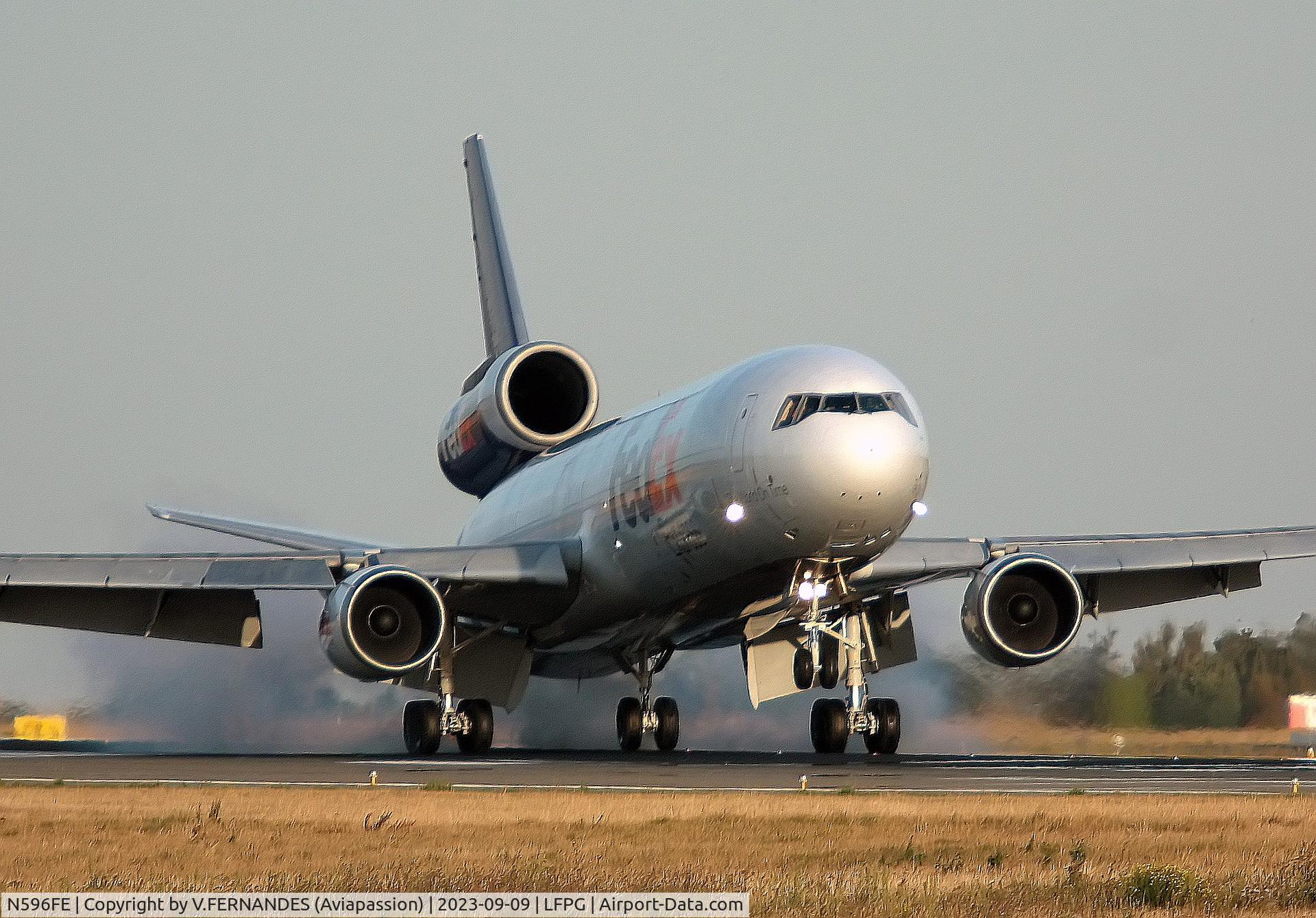 N596FE, 1993 McDonnell Douglas MD-11F C/N 48554, Hard landing