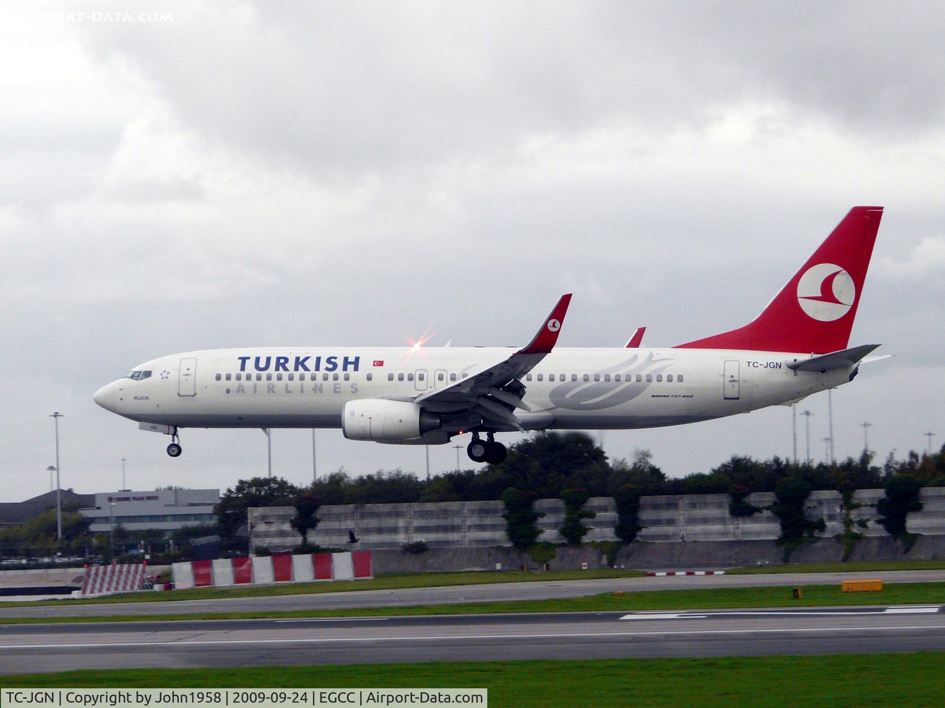 TC-JGN, 2006 Boeing 737-8F2 C/N 34412, Boeing 737, c/n  34412, about to land