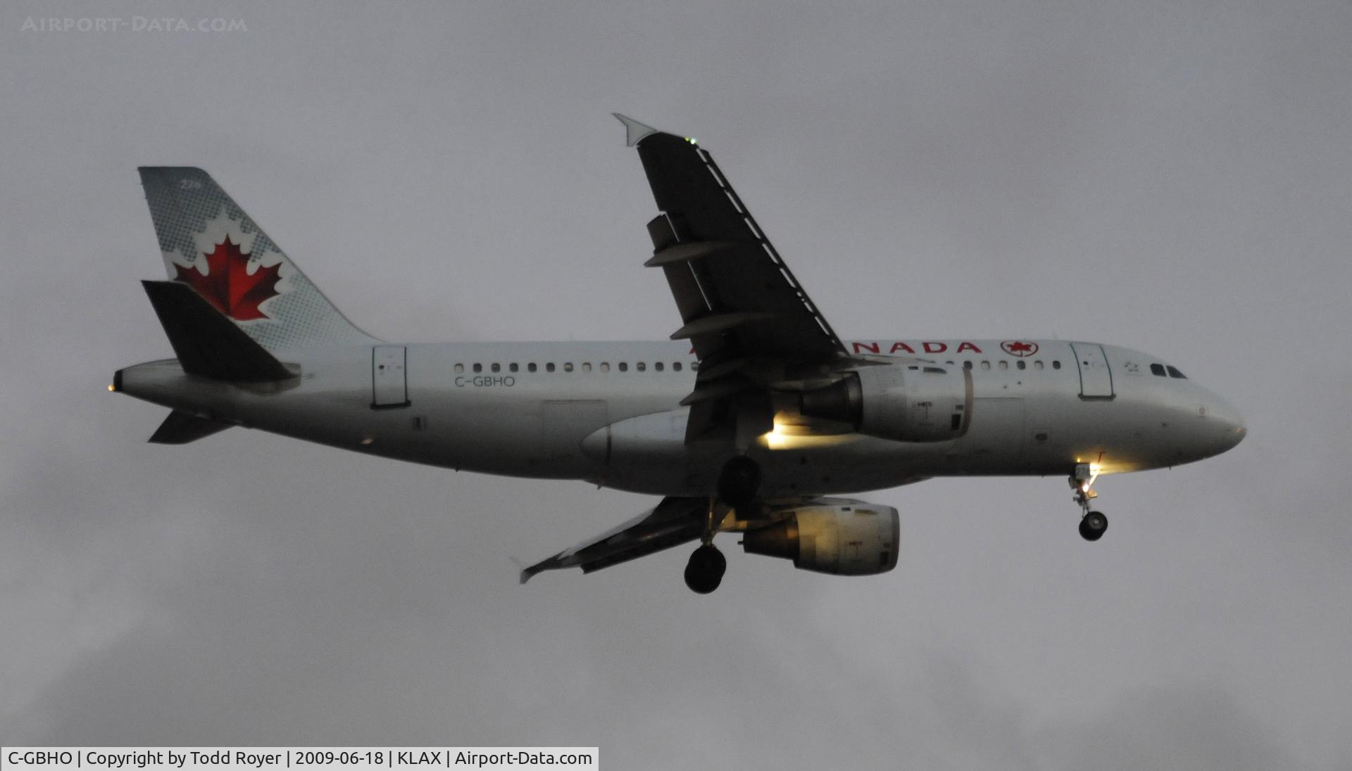C-GBHO, 1998 Airbus A319-114 C/N 779, Landing 24R at LAX
