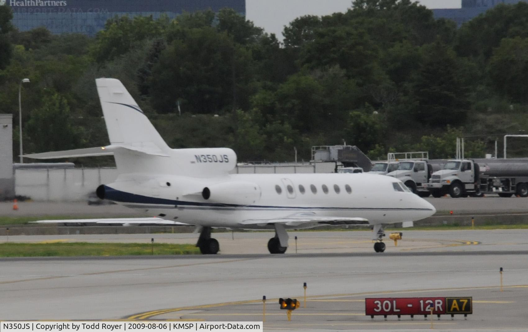 N350JS, 1980 Dassault Mystere Falcon 50 C/N 15, Taxi to gate