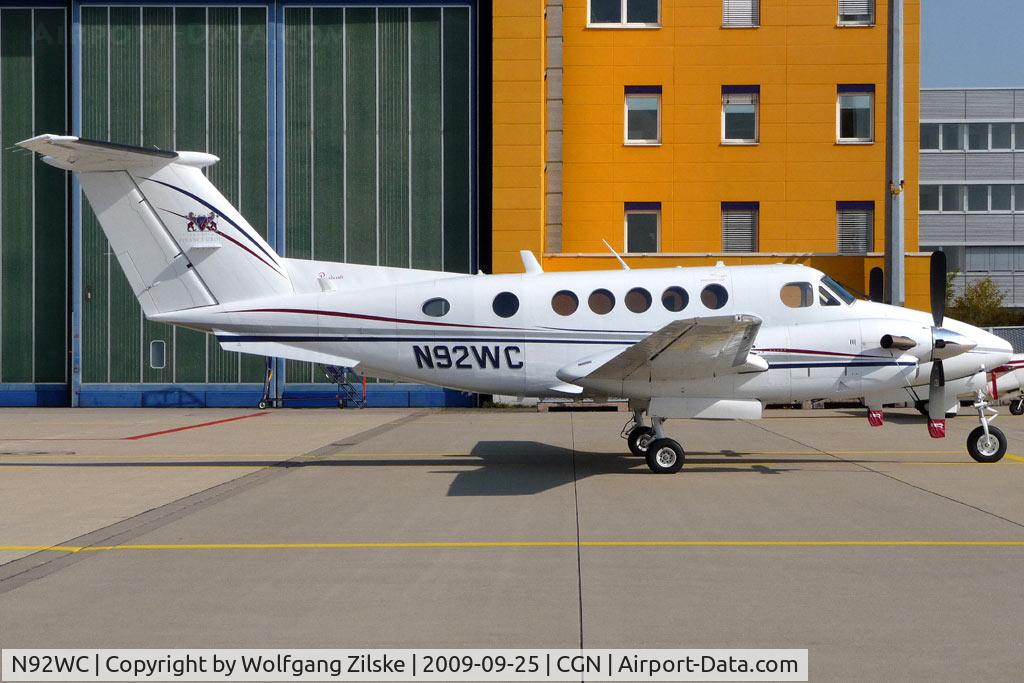 N92WC, 1989 Beech B200 King Air C/N BB-1330, visitor