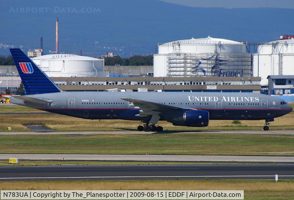 N783UA, 1997 Boeing 777-222/ER C/N 26950, Backtracking Rwy 25L