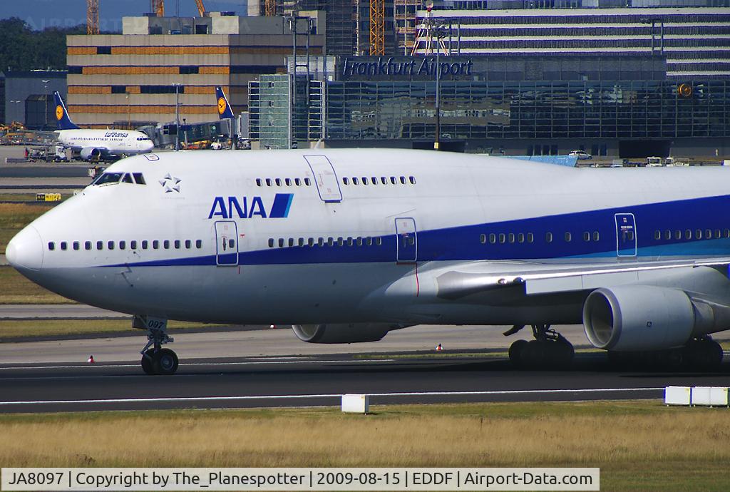 JA8097, 1991 Boeing 747-481 C/N 25135, Up close and Personal with ANA 747