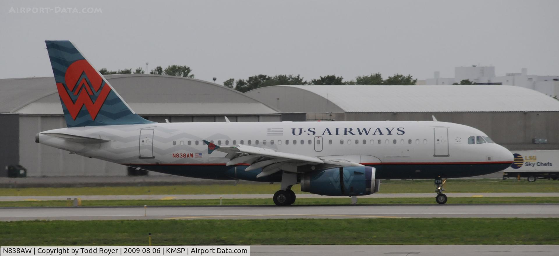 N838AW, 2005 Airbus A319-132 C/N 2615, Landing 30L at MSP