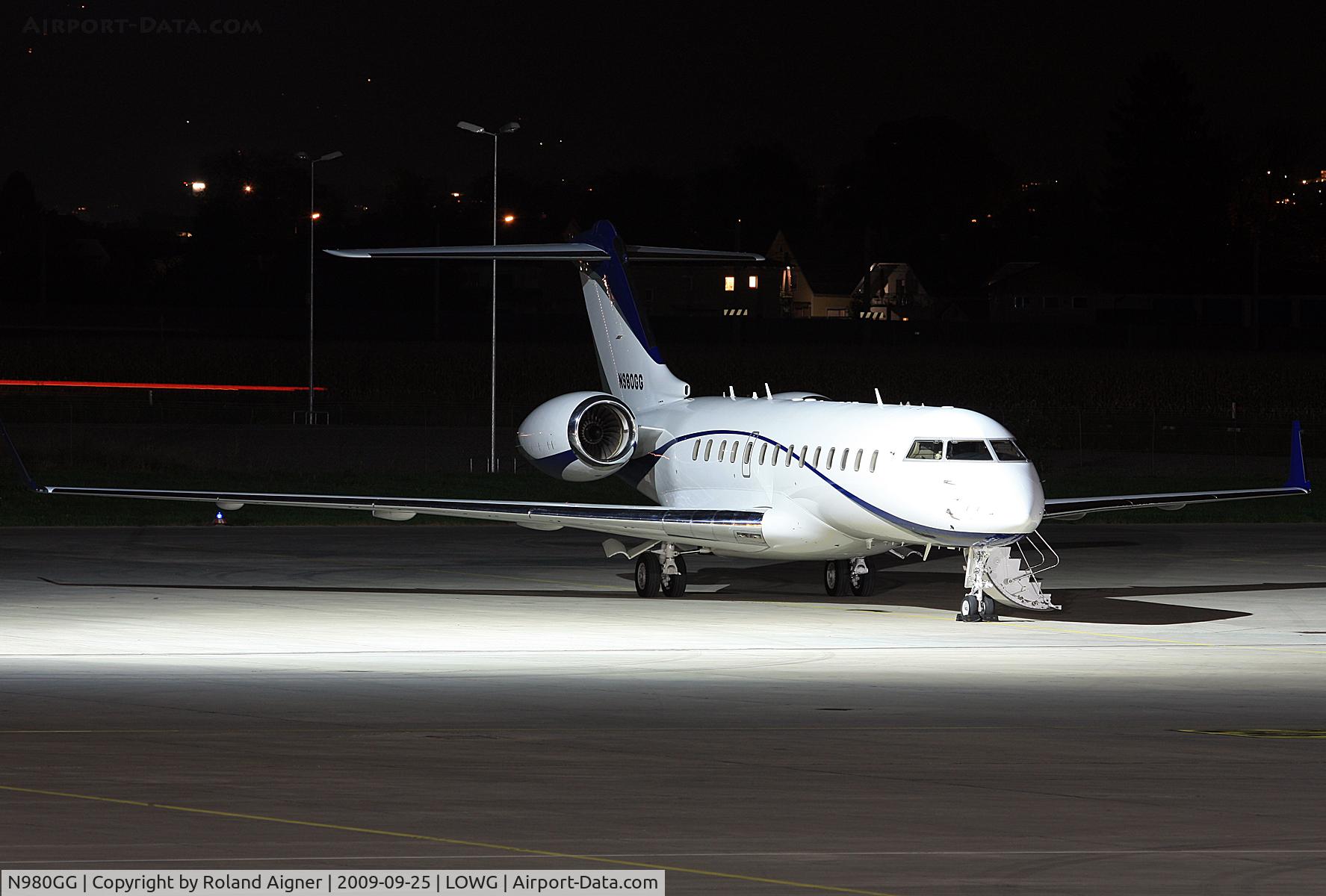 N980GG, 1999 Bombardier BD-700-1A10 Global Express C/N 9009, .