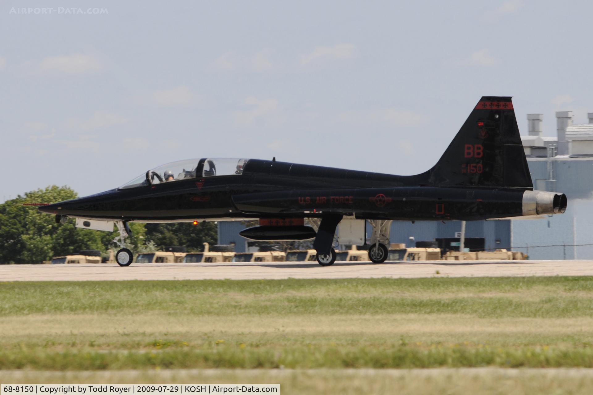 68-8150, Northrop T-38A Talon C/N T.6155, Landing 36 at OSH