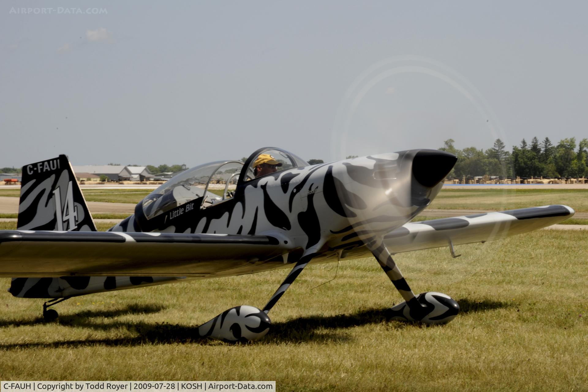 C-FAUH, 2005 Team Rocket F1 Rocket C/N 54, Taxi for departure
