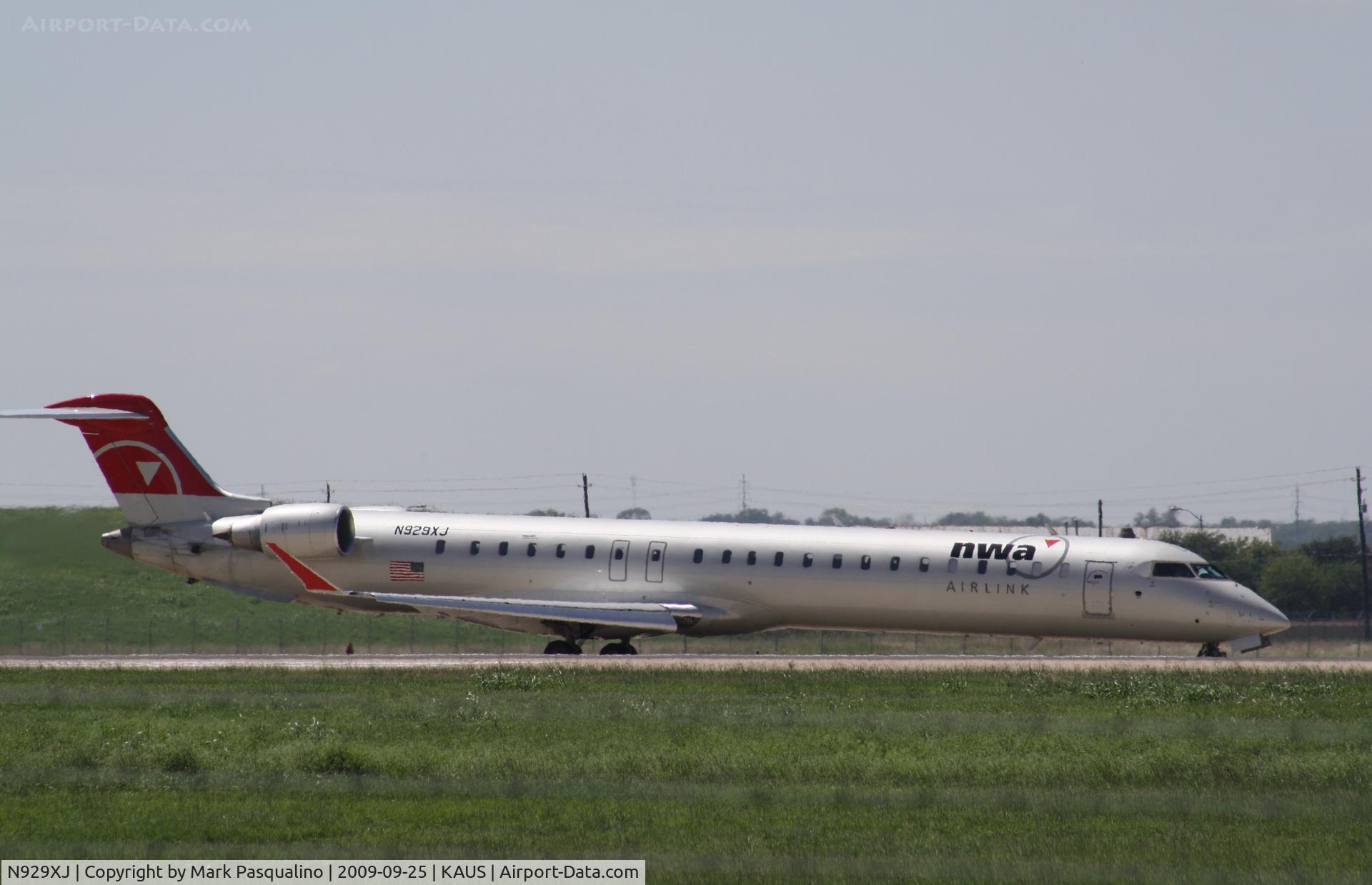 N929XJ, 2008 Bombardier CRJ-900ER (CL-600-2D24) C/N 15191, CL600-2D24