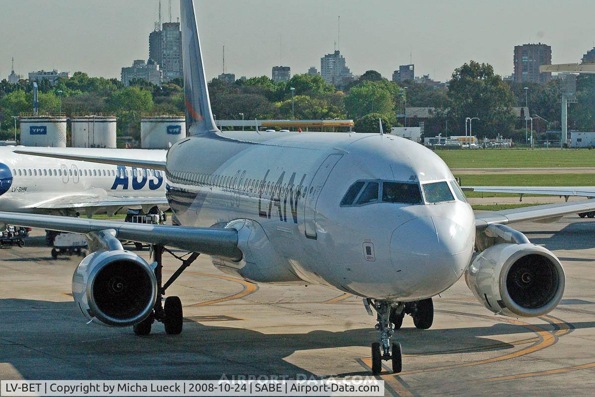 LV-BET, 2002 Airbus A320-233 C/N 1854, At Aeroparque (AEP)