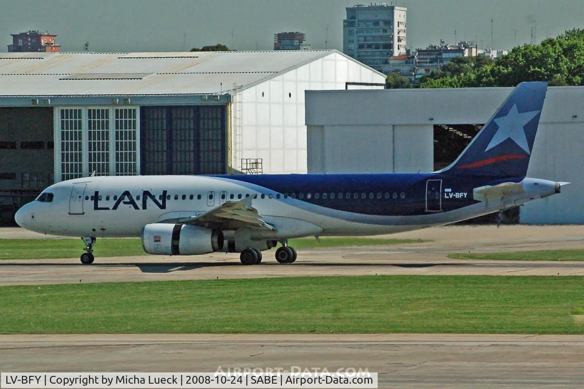 LV-BFY, 2002 Airbus A320-233 C/N 1858, At Aeroparque (AEP)