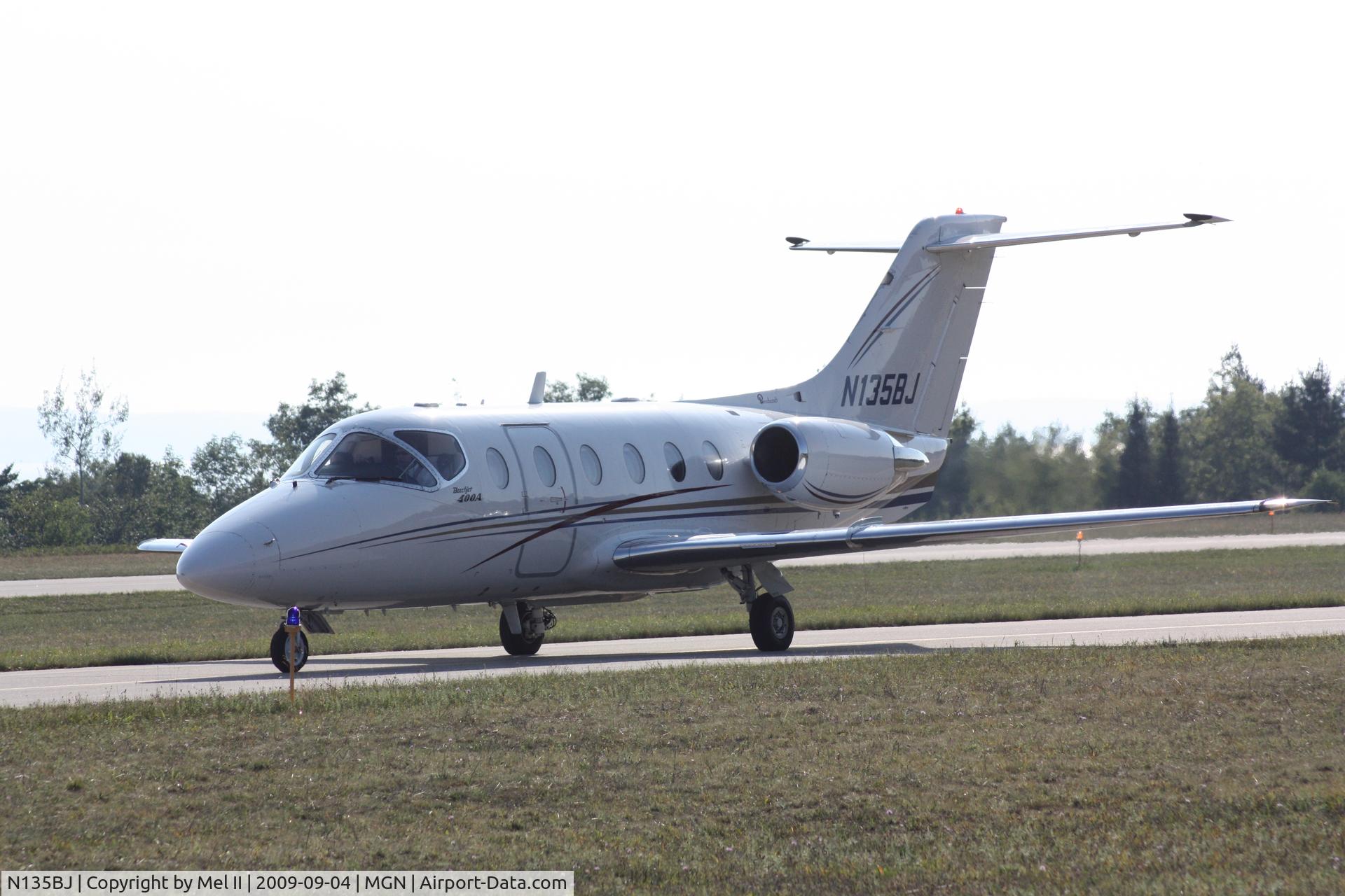 N135BJ, 1997 Raytheon Aircraft Company 400A C/N RK-135, KFTY-KMGN - Taxi From Landing RWY 28