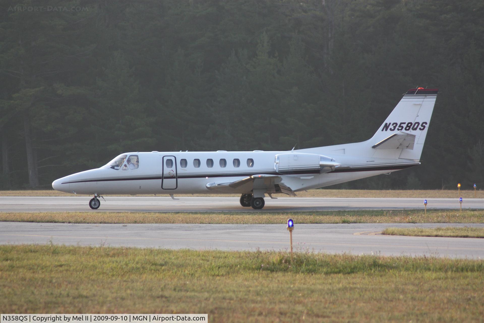 N358QS, 1998 Cessna 560 Citation Ultra C/N 560-0455, KTVC-KMGN - Taxi From Landing RWY 28