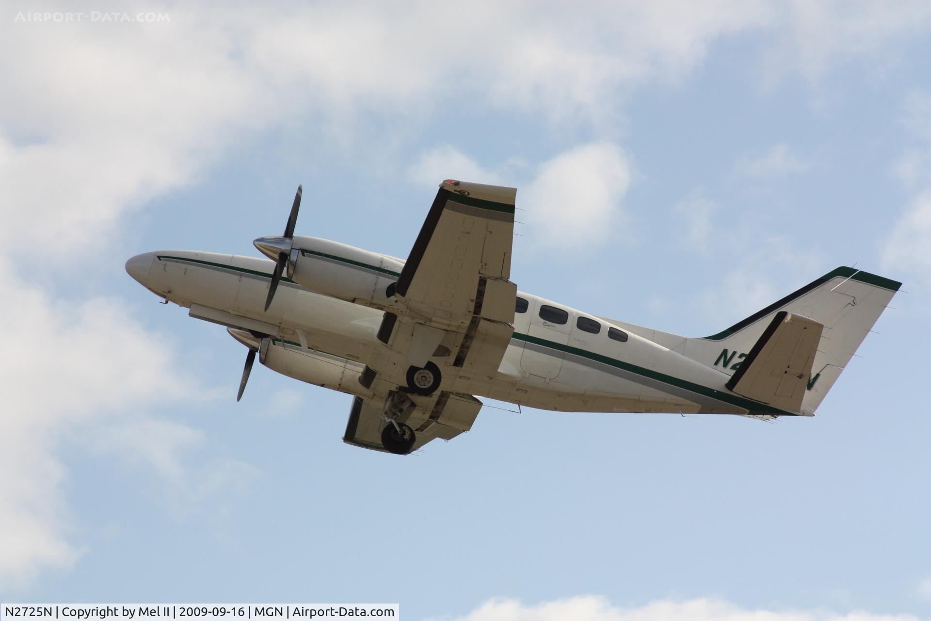 N2725N, 1980 Cessna 441 Conquest II C/N 441-0190, KMGN-KMSN - Departing RWY 10