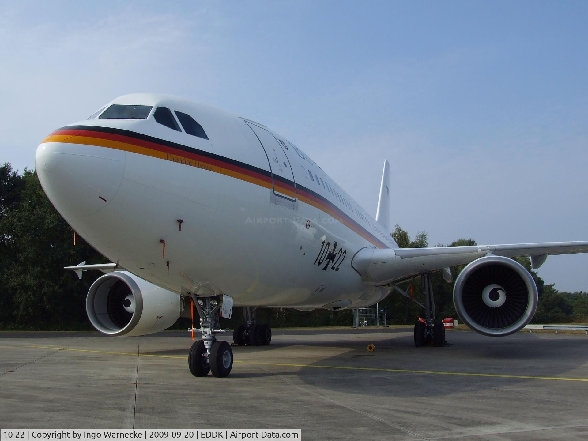 10 22, 1989 Airbus A310-304 C/N 499, Airbus A310-304 