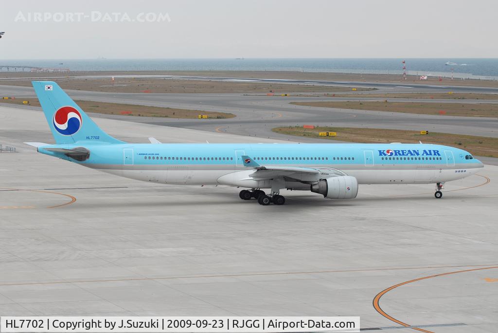 HL7702, 2001 Airbus A330-323X C/N 428, Korean Air A330-300