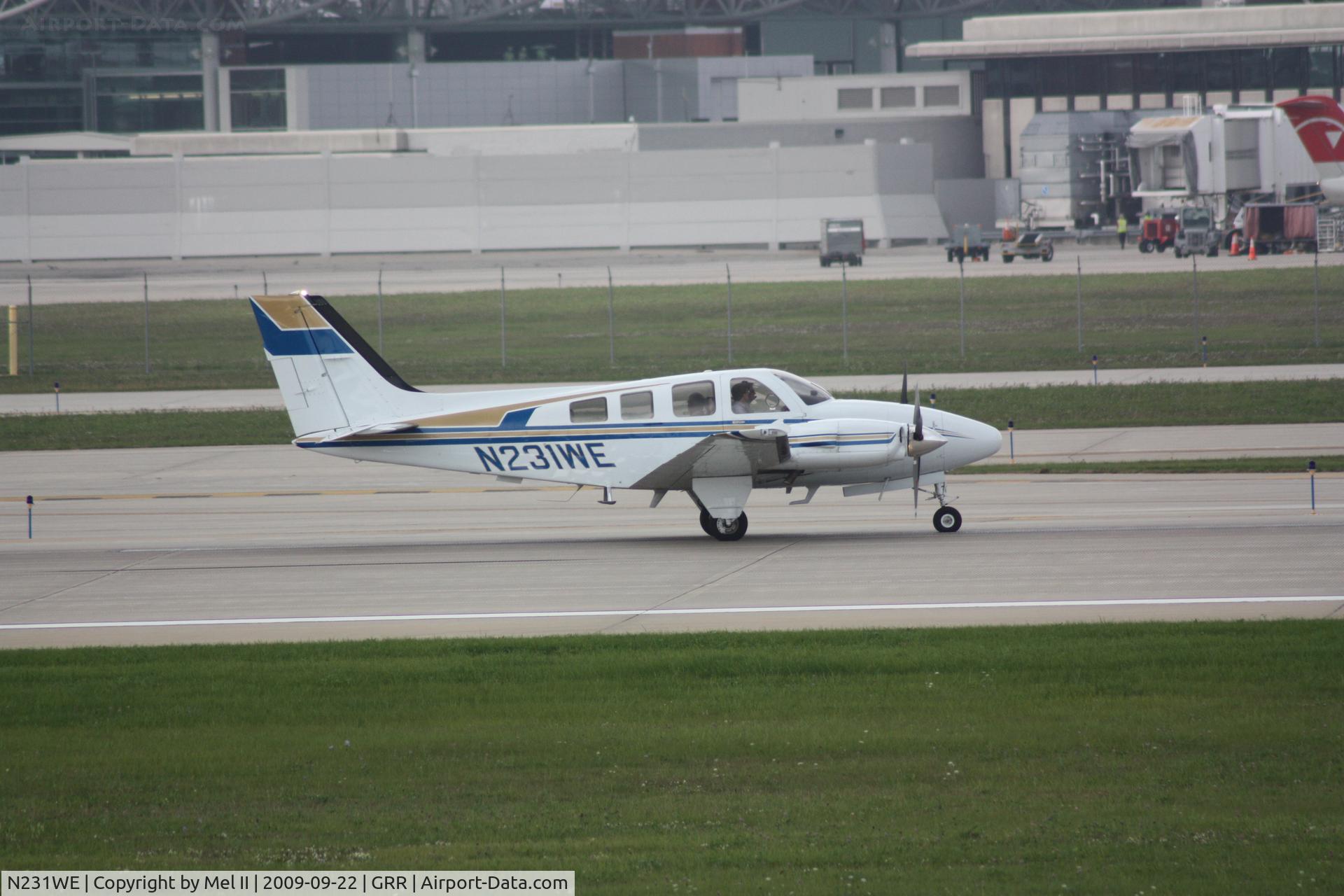 N231WE, 1980 Beech 58P Baron C/N TJ-263, Departing RWY 8R