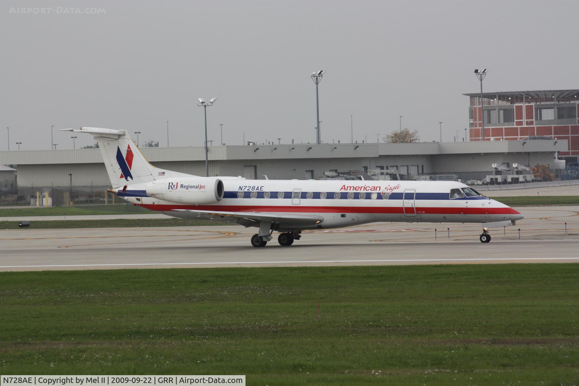 N728AE, 2000 Embraer ERJ-135LR (EMB-135LR) C/N 145328, EGF4177 - KORD-KGRR - Landing RWY 8R