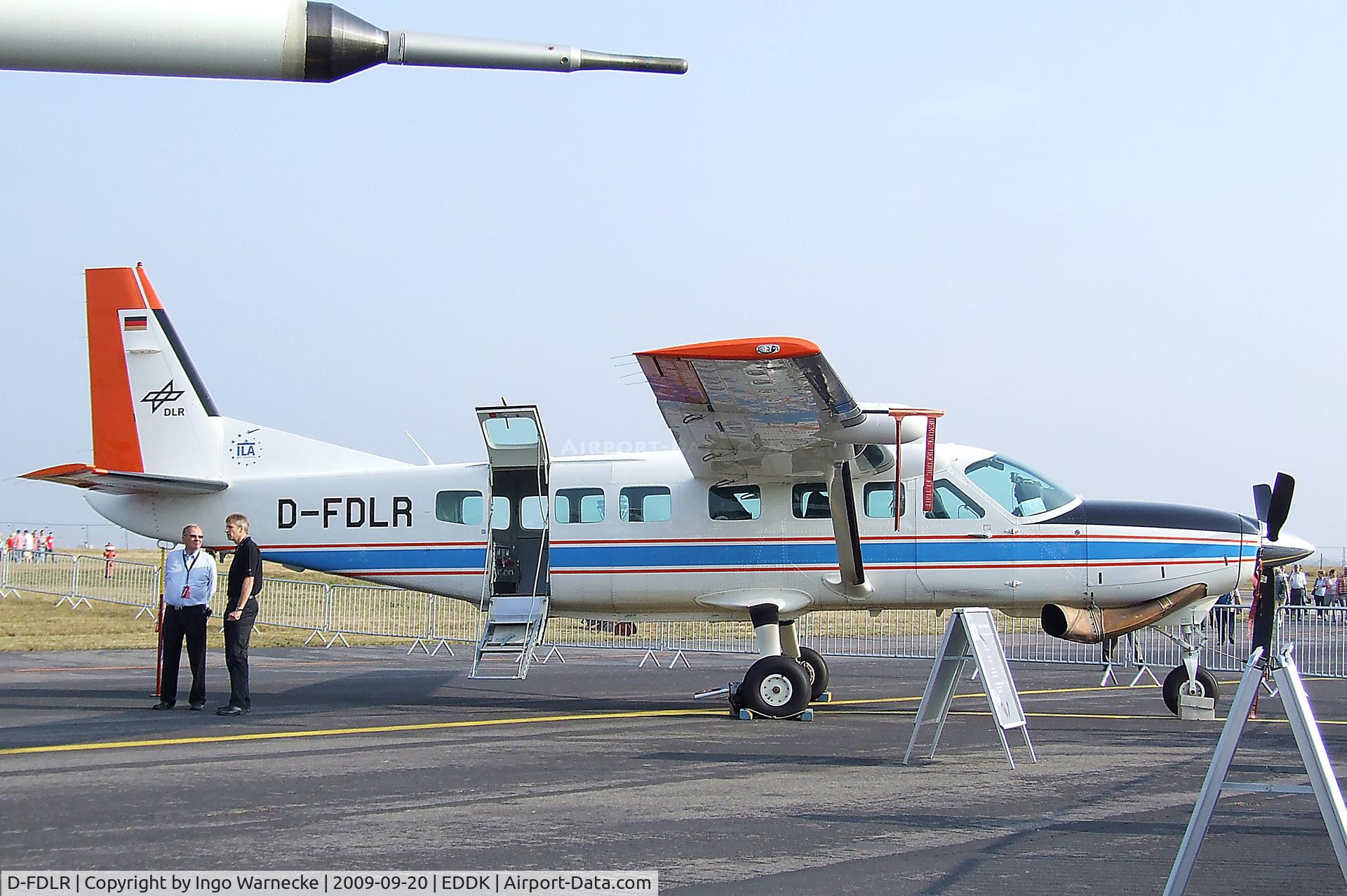 D-FDLR, 1998 Cessna 208B Grand Caravan C/N 208B-0708, Cessna 208B Grand Caravan of the DLR at the DLR 2009 air and space day on the side of Cologne airport
