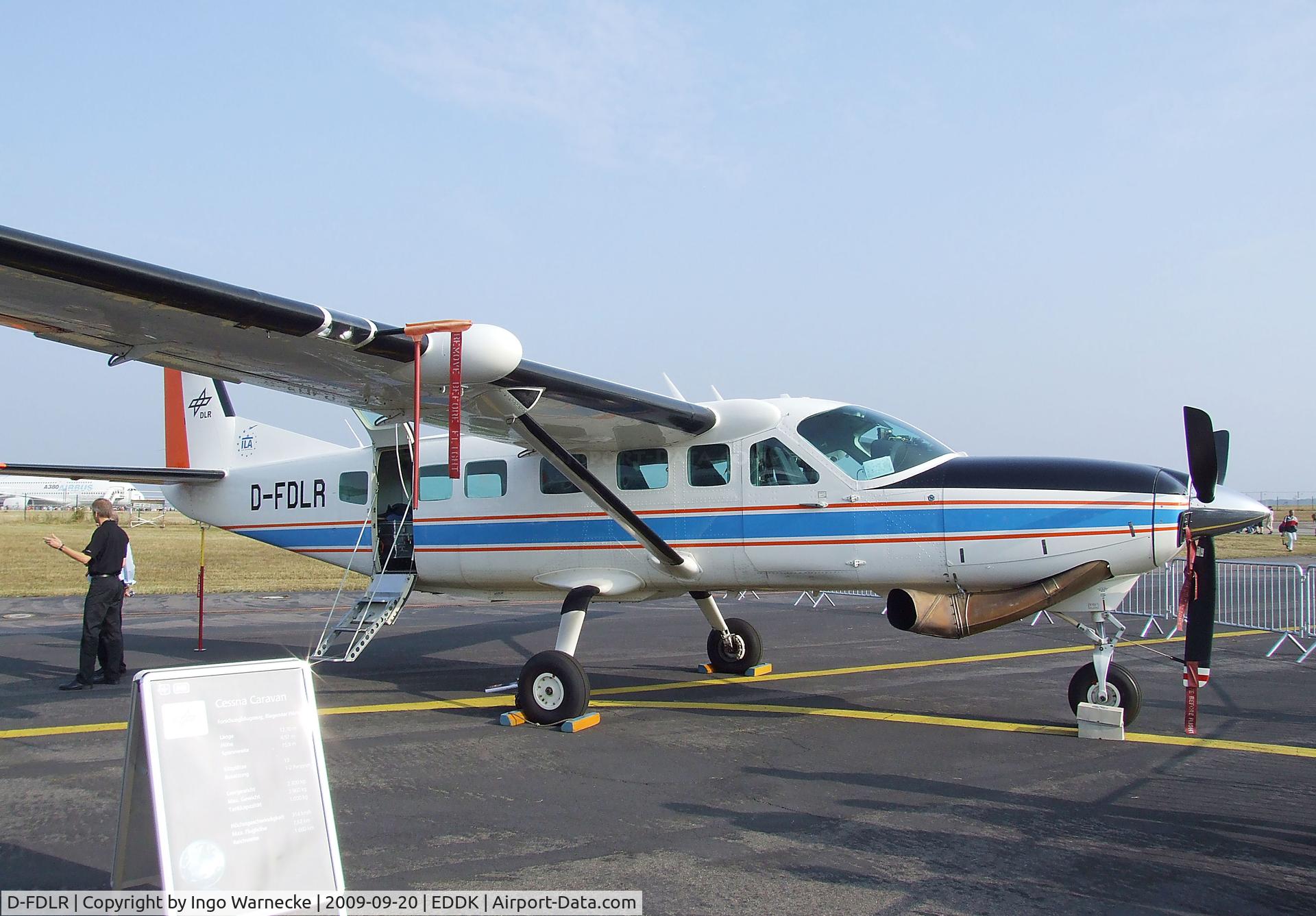 D-FDLR, 1998 Cessna 208B Grand Caravan C/N 208B-0708, Cessna 208B Grand Caravan of the DLR at the DLR 2009 air and space day on the side of Cologne airport