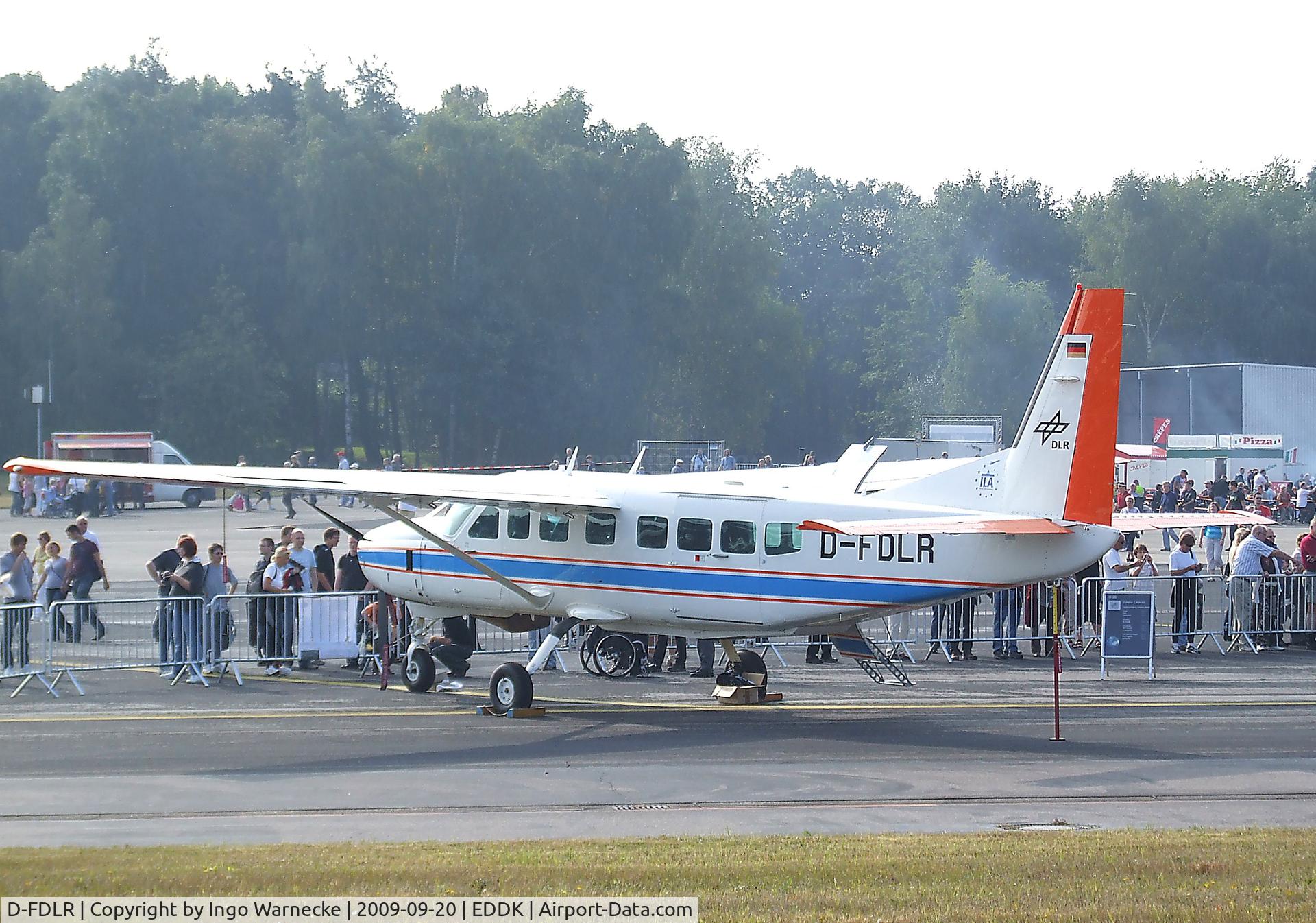 D-FDLR, 1998 Cessna 208B Grand Caravan C/N 208B-0708, Cessna 208B Grand Caravan of the DLR at the DLR 2009 air and space day on the side of Cologne airport
