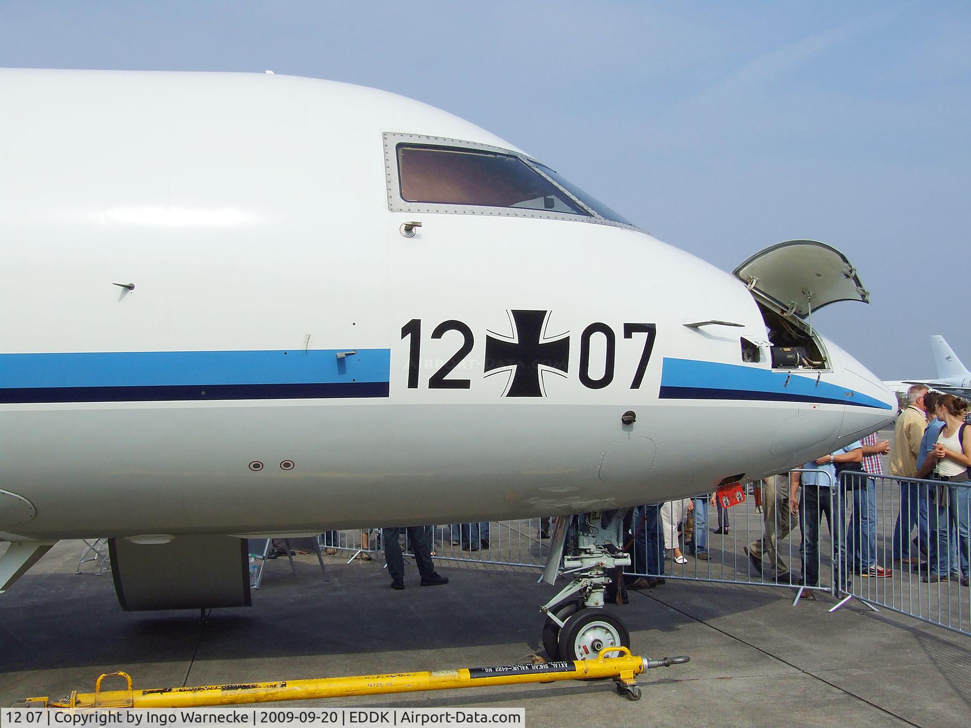 12 07, 1986 Canadair Challenger 601 (CL-600-2A12) C/N 3059, Canadair CL-600 Challenger 601 of the German Air Force (Luftwaffe) VIP-Flight (Flugbereitschaft) at the DLR 2009 air and space day on the side of Cologne airport