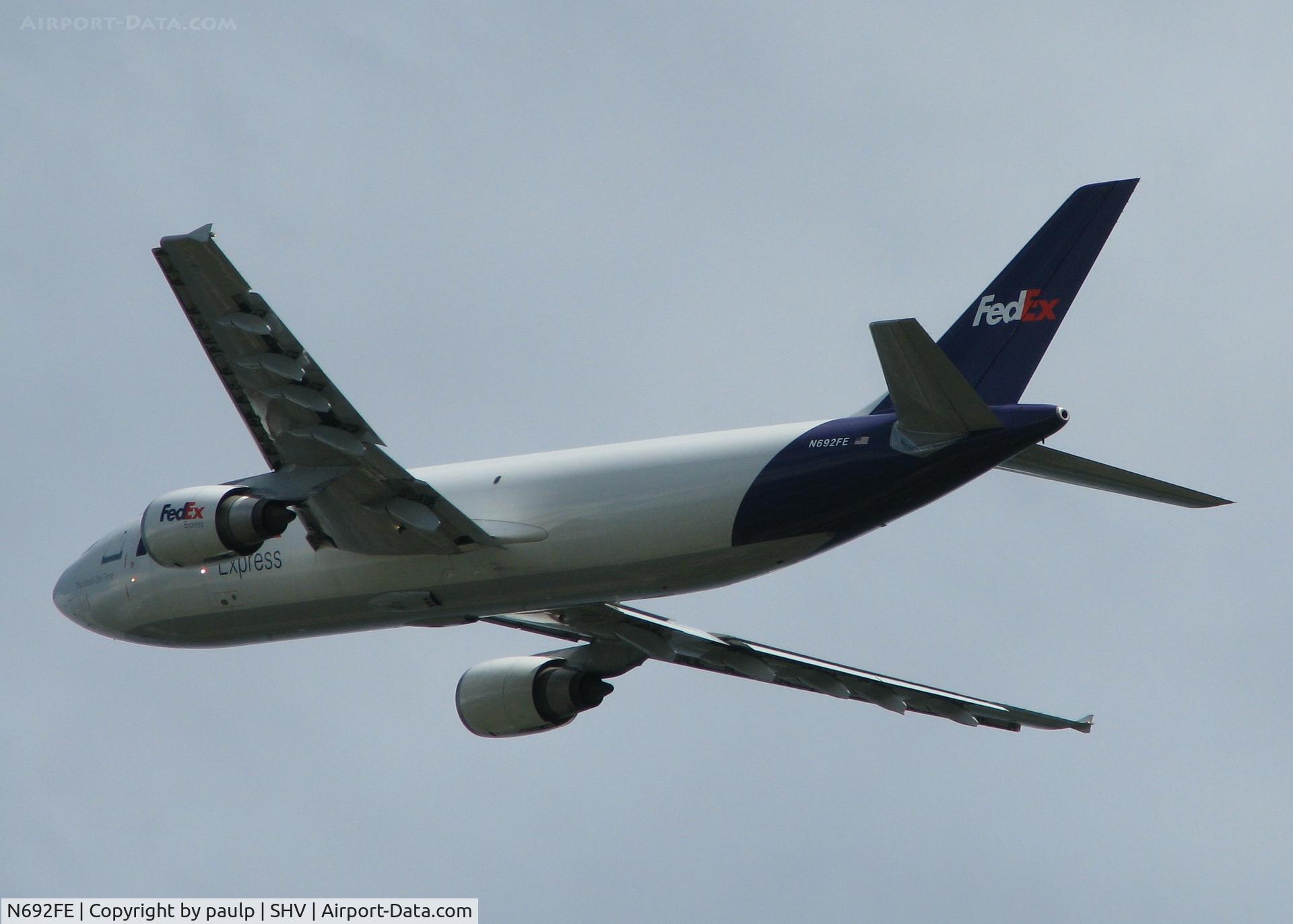 N692FE, 2007 Airbus A300F4-605R C/N 0878, Off of runway 5 at Shreveport Regional.